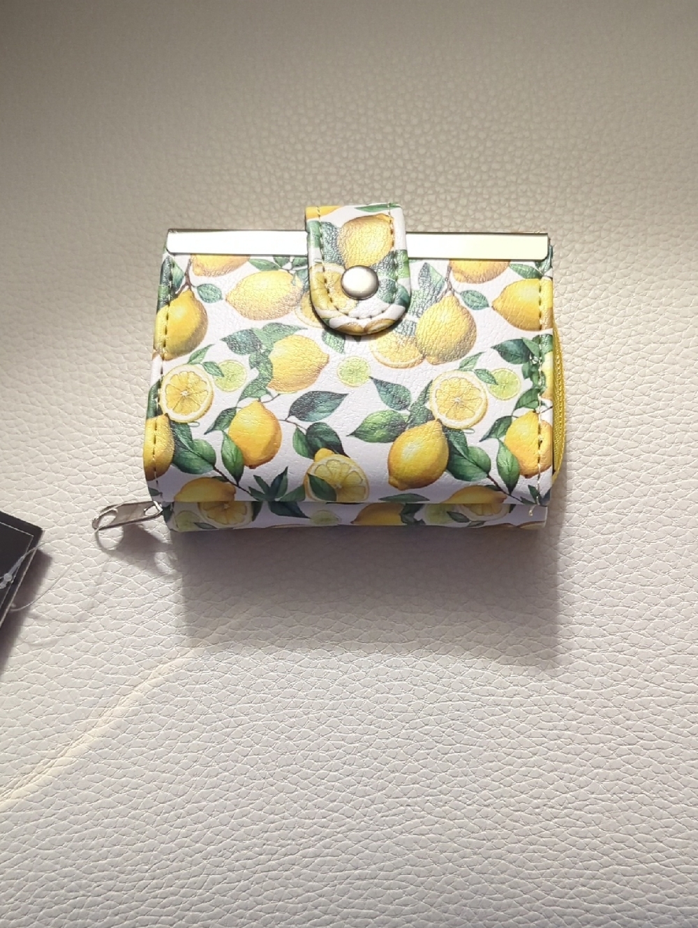 Compact Lemon-Print Women's Wallet - White & Yellow
